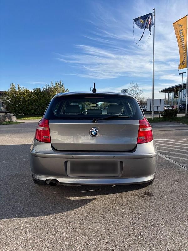 Second-hand BMW 116 122 CP (89 kW) 2011 Gri Hatchback