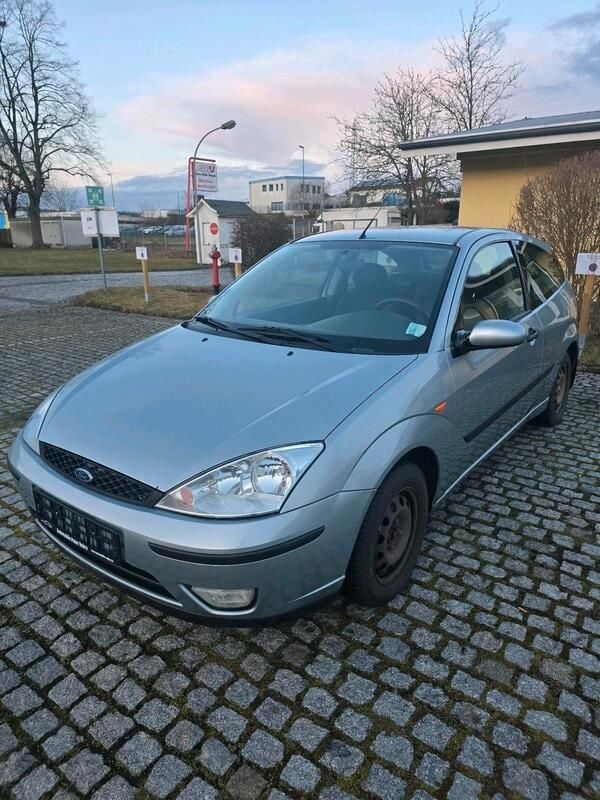 Silber Gebraucht 2004 Ford Focus Kleinwagen | 1.500 € (Guter Preis) - Bild 1/4