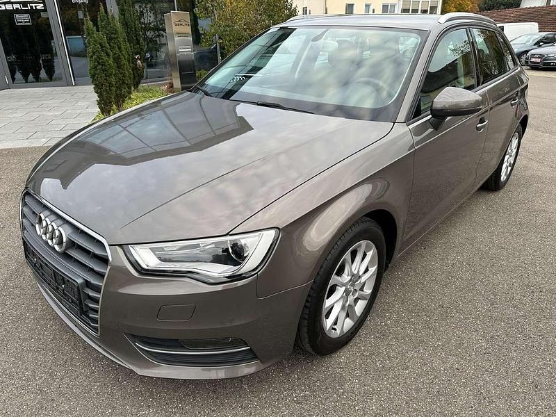 Dakotagrau Gebraucht 2013 Audi A3 Sportback Attraction Kleinwagen | 9.990 € (Fairer Preis) - Bild 1/4