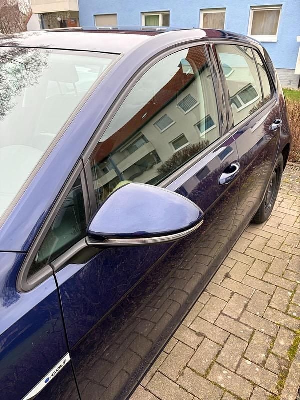 Gebraucht VW e-Golf 100 kW (136 PS) 2020 Blau Kleinwagen
