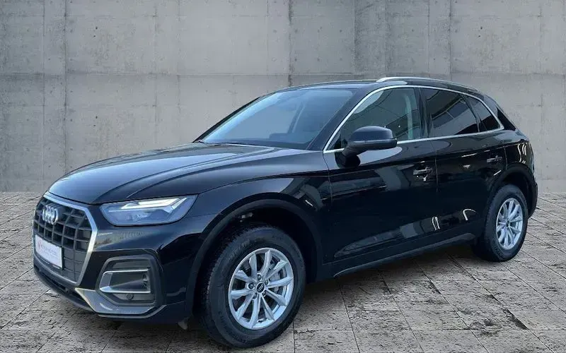 Gebraucht Audi Q5 Sport 204 PS (150 kW) 2023 Brillantschwarz SUV