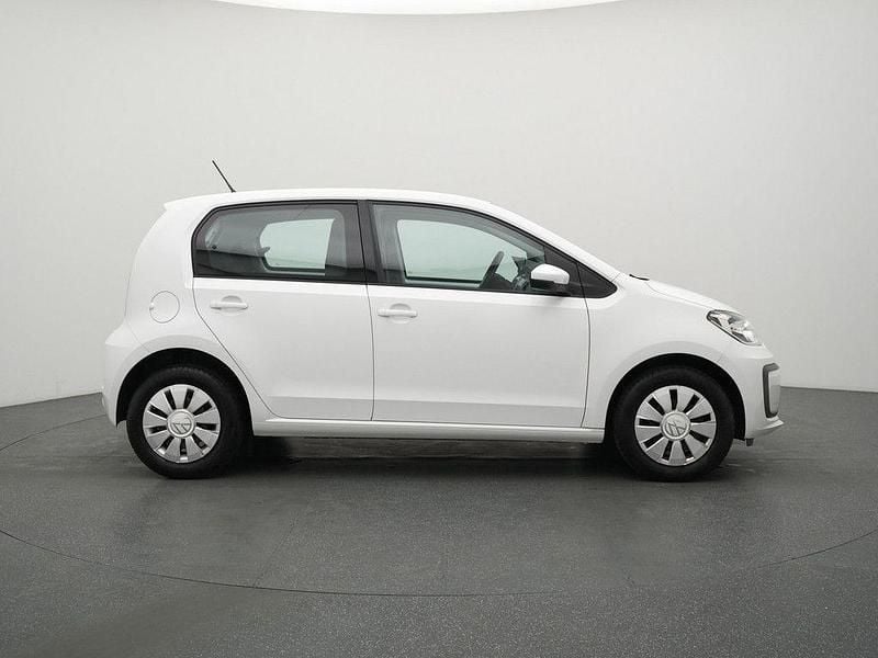 Second-hand VW up! 65 CP (47 kW) 2023 Alb Hatchback