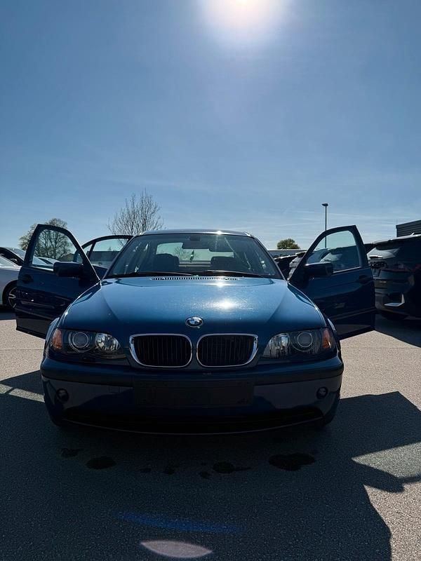 Occasion BMW 320 150 ch (110 kW) 2002 Bleue Berline