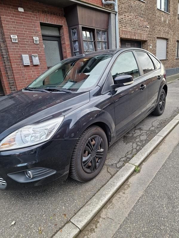 Gebraucht Ford Focus 109 PS (80 kW) 2009 Schwarz Limousine