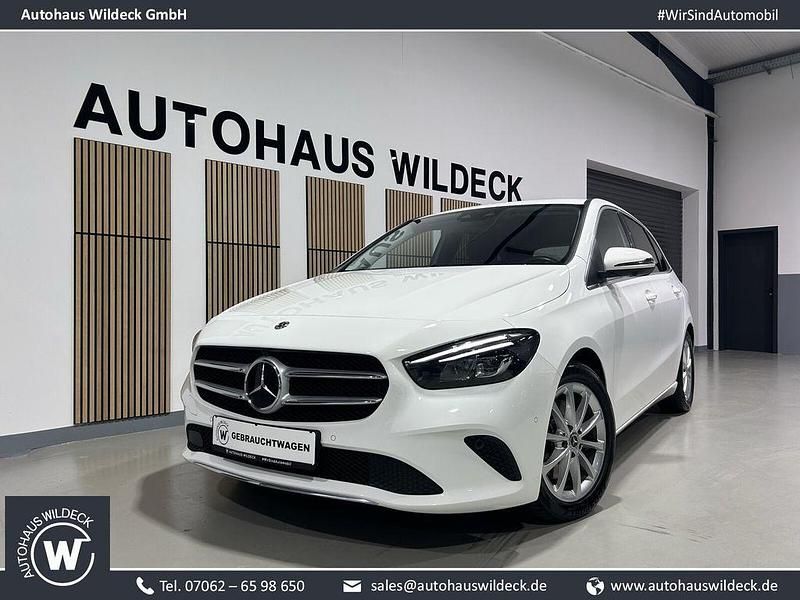 Weiß Gebraucht 2020 Mercedes B220 Progressive Van / Kleinbus | 21.990 € (Fairer Preis) - Bild 1/4