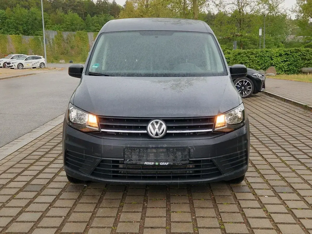 Gebraucht VW Caddy 102 PS (75 kW) 2019 Grau Van / Kleinbus