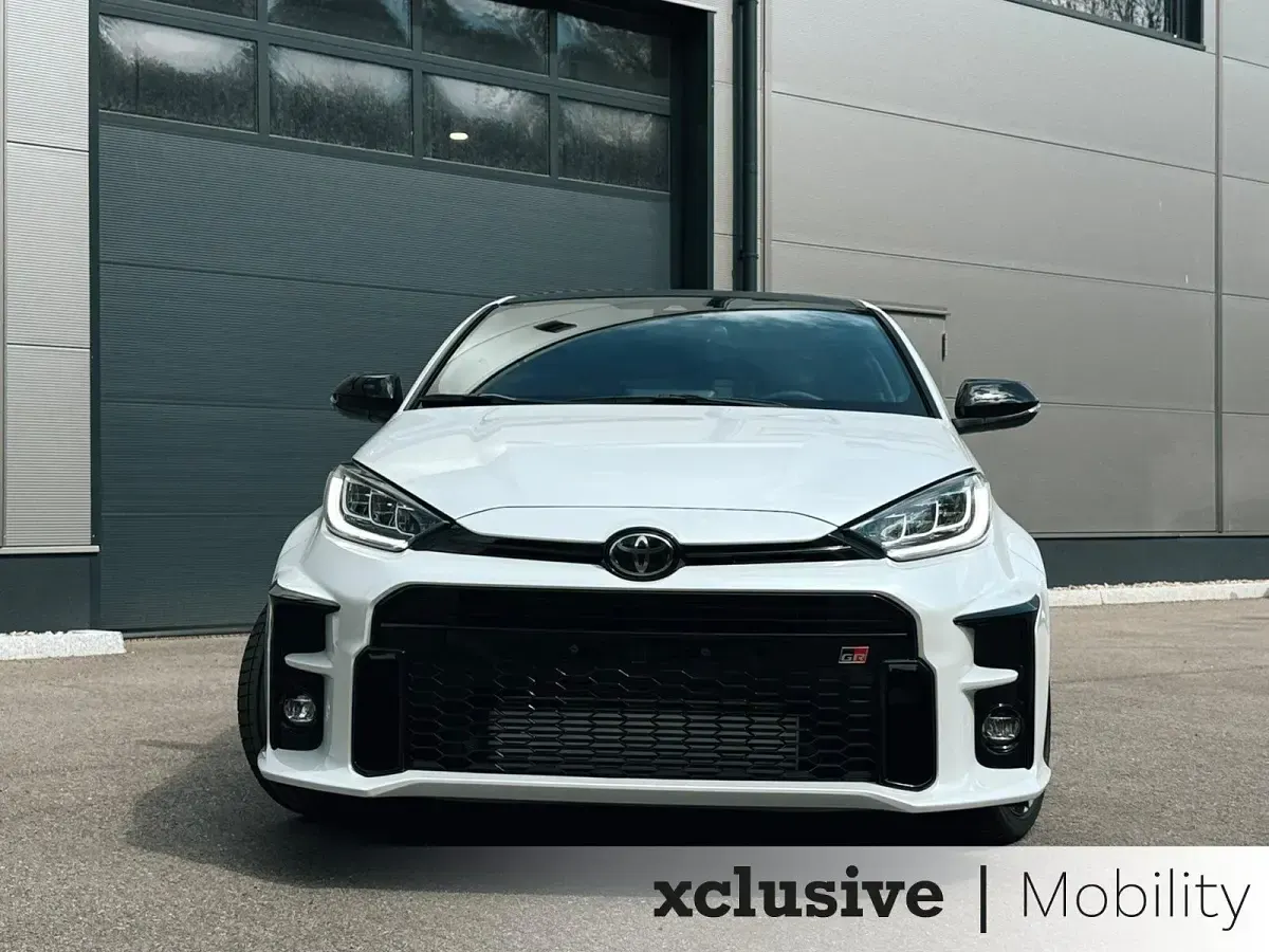 Gebraucht Toyota Yaris 261 PS (191 kW) 2024 Platinum white pearl mc. Kleinwagen