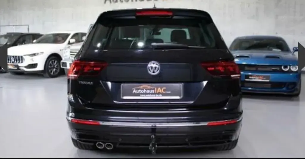 Gebraucht VW Tiguan R-line 190 PS (139 kW) 2016 Schwarz SUV