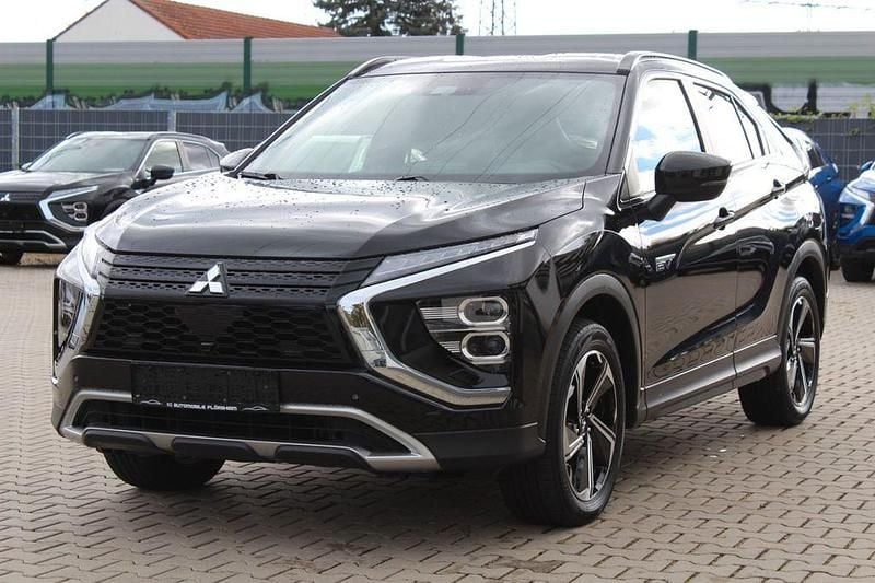 Gebraucht Mitsubishi Eclipse Cross Plus 188 PS (138 kW) 2022 Schwarz SUV