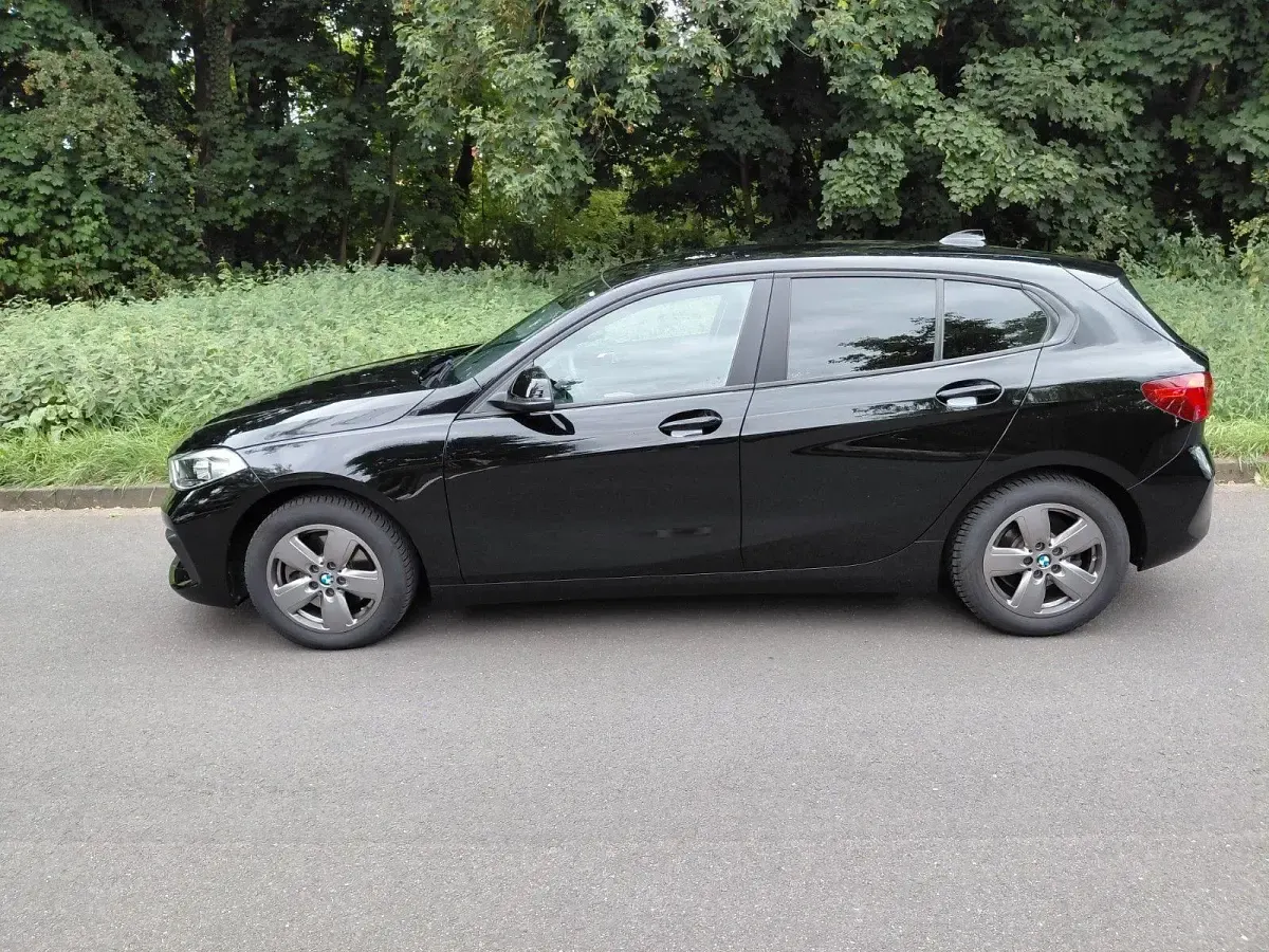 Gebraucht BMW 118 140 PS (102 kW) 2021 Schwarz Kleinwagen