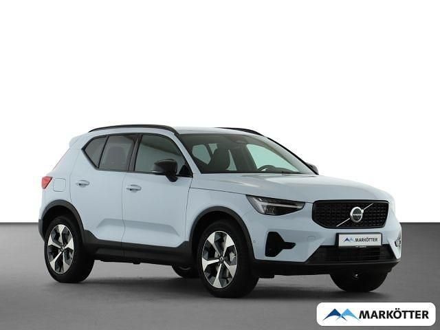 Neu Volvo XC40 Plus 197 PS (144 kW) 2026 Blau SUV