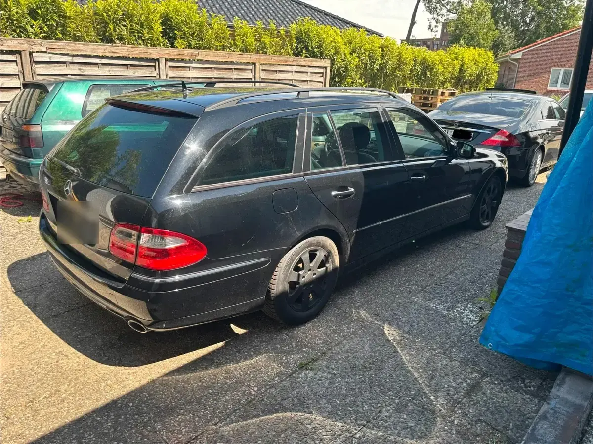 Gebraucht Mercedes E280 190 PS (139 kW) 2006 Schwarz Kombi