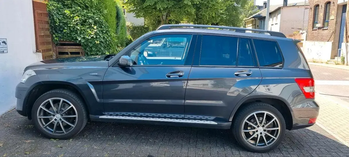 Gebraucht Mercedes GLK220 170 PS (125 kW) 2010 Grau SUV
