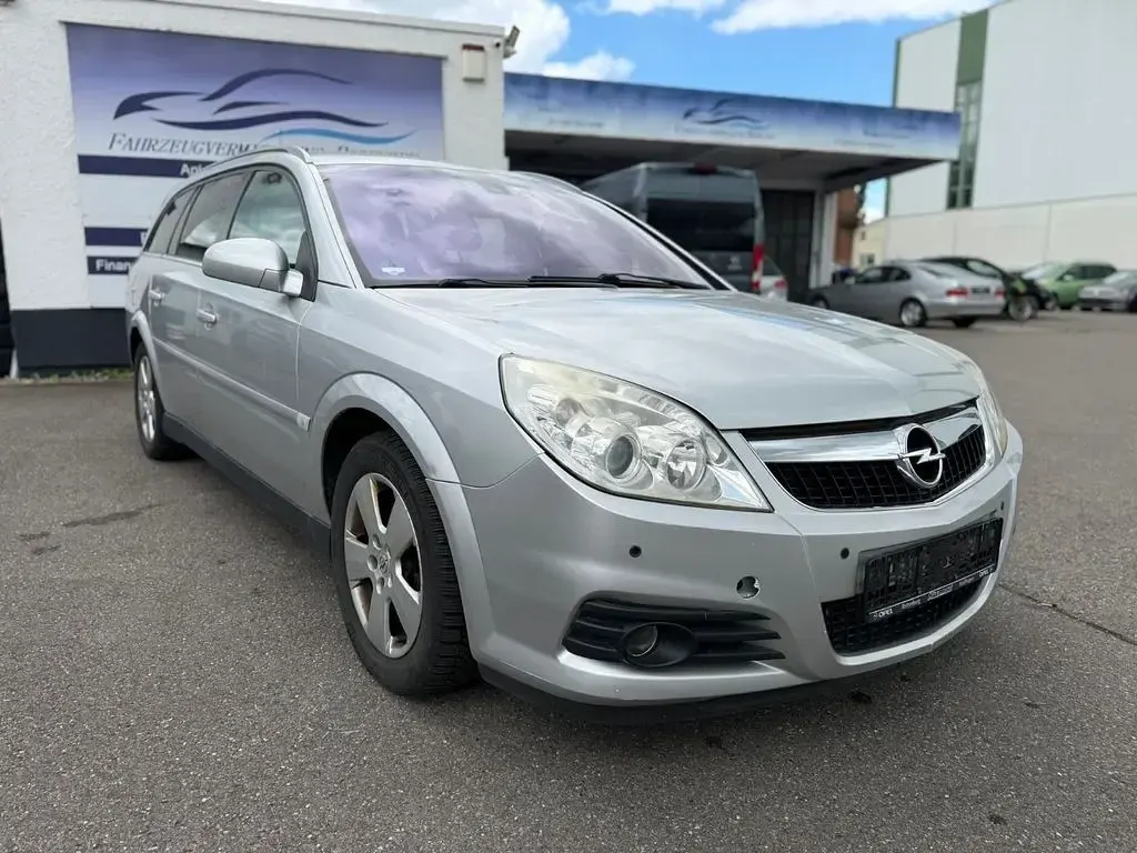 Gebraucht Opel Vectra Edition 155 PS (114 kW) 2007 Silber Limousine