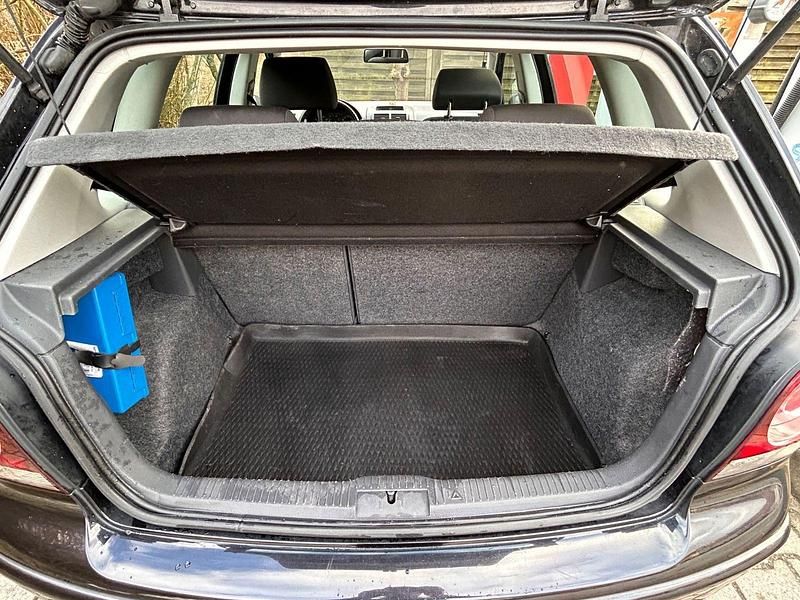 Gebraucht VW Polo 69 PS (50 kW) 2008 Schwarz Kleinwagen