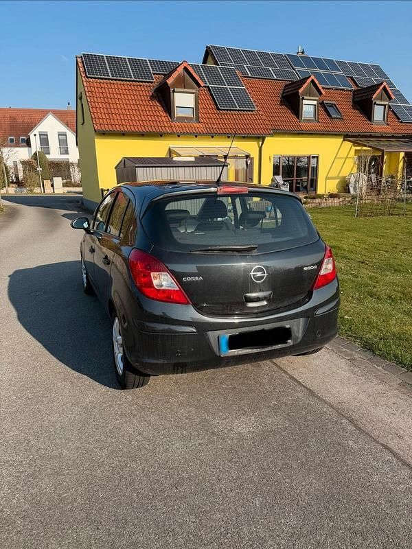 Gebraucht Opel Corsa Edition 95 PS (69 kW) 2013 Schwarz Kleinwagen