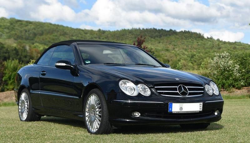 Gebraucht Mercedes CLK320 Elegance 218 PS (160 kW) 2004 Schwarz Cabrio