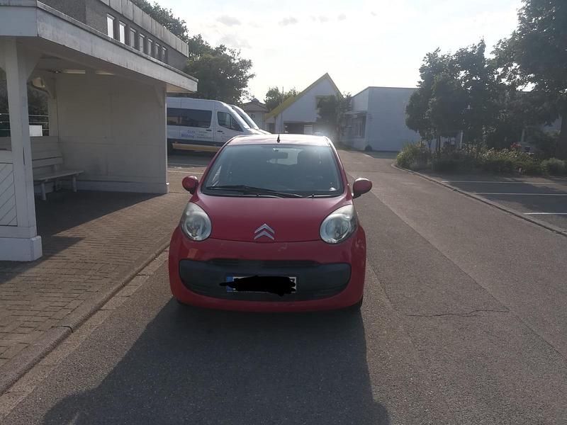 Rot Gebraucht 2008 Citroën C1 Kleinwagen | 1.000 € (Guter Preis) - Bild 1/4