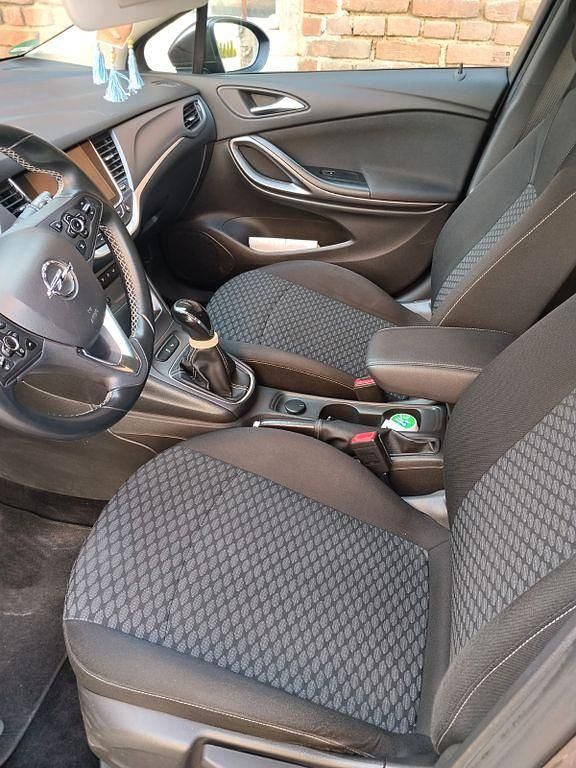 Gebraucht Opel Astra Edition 101 PS (74 kW) 2016 Braun Limousine