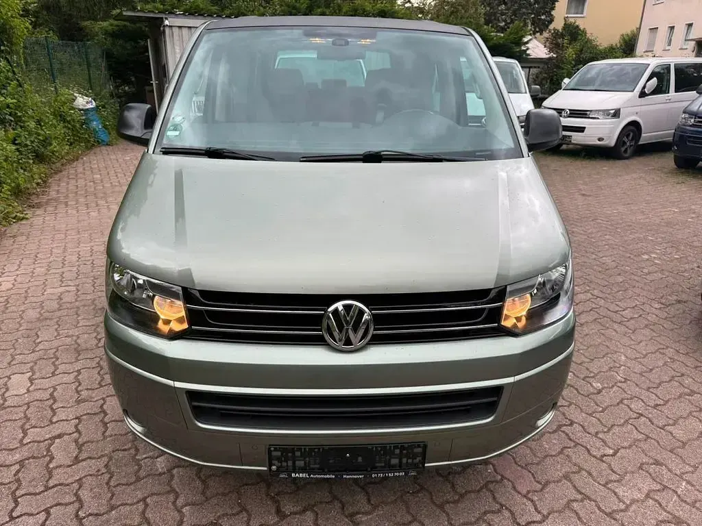 Gebraucht VW Multivan 140 PS (102 kW) 2010 Grün Van / Kleinbus