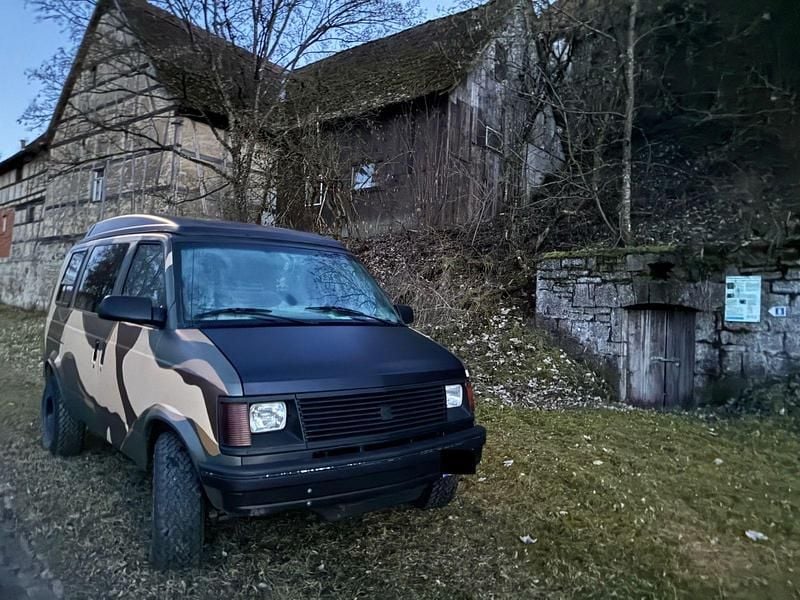 Używany Chevrolet Astro 150 KM (110 kW) 1992 Minivan