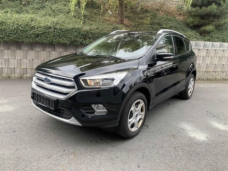 Gebraucht Ford Kuga 120 PS (88 kW) 2017 Schwarz SUV