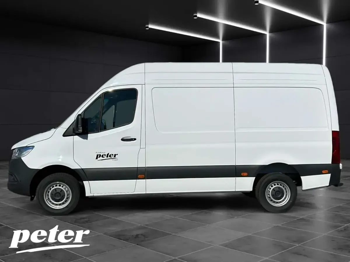 Gebraucht Mercedes Sprinter 170 PS (125 kW) 2026 Weiss Van