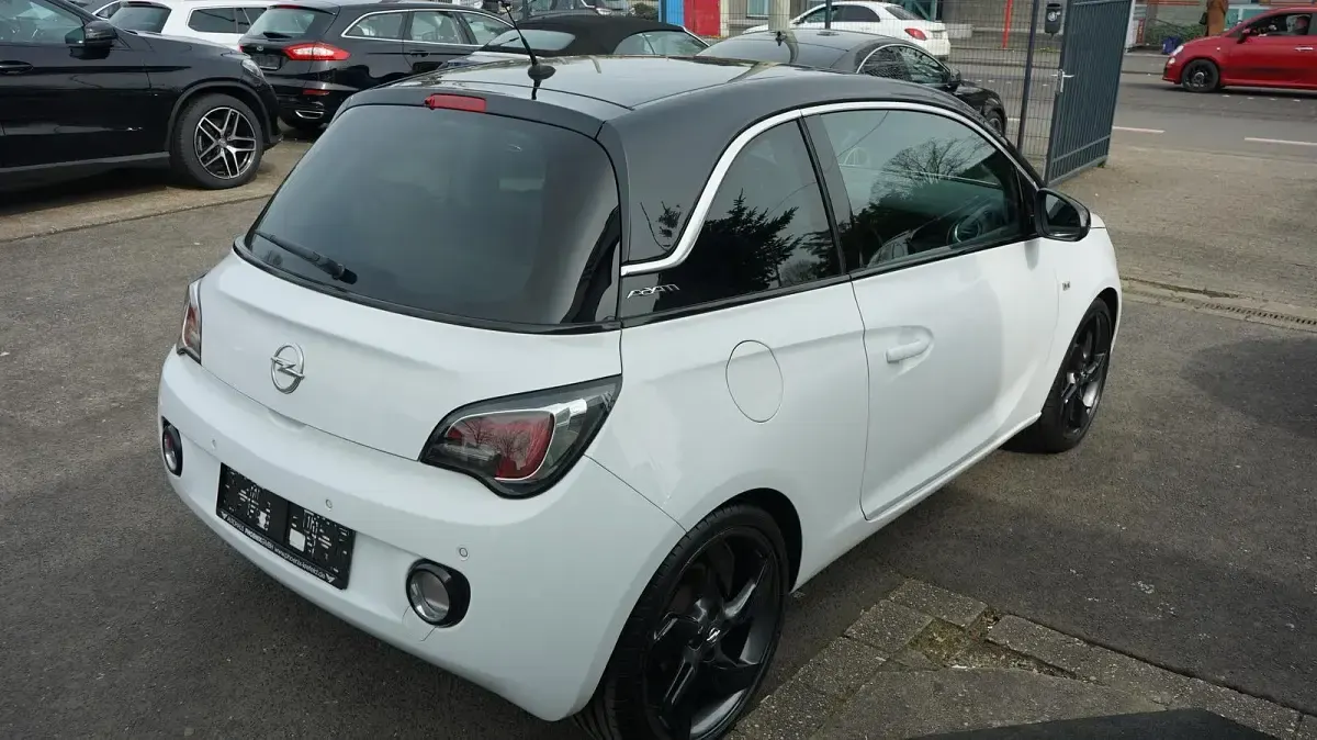 Gebraucht Opel Adam Sport 101 PS (74 kW) 2014 Weiß Kleinwagen
