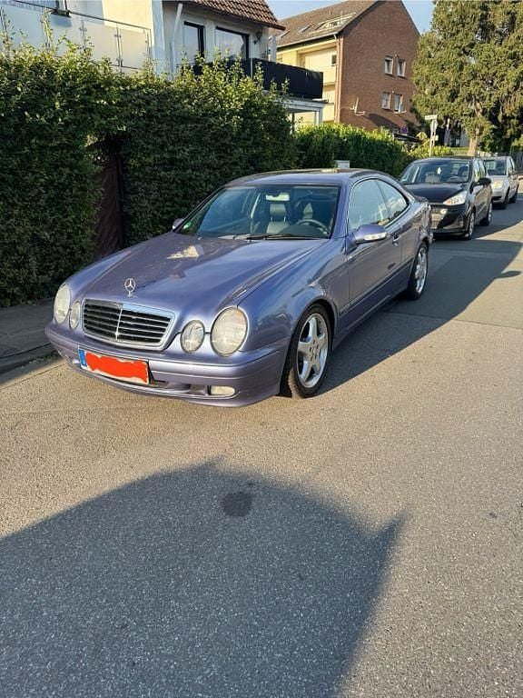 Blau Gebraucht 2001 Mercedes CLK230 Elegance Coupé | 3.500 € (Guter Preis) - Bild 1/4