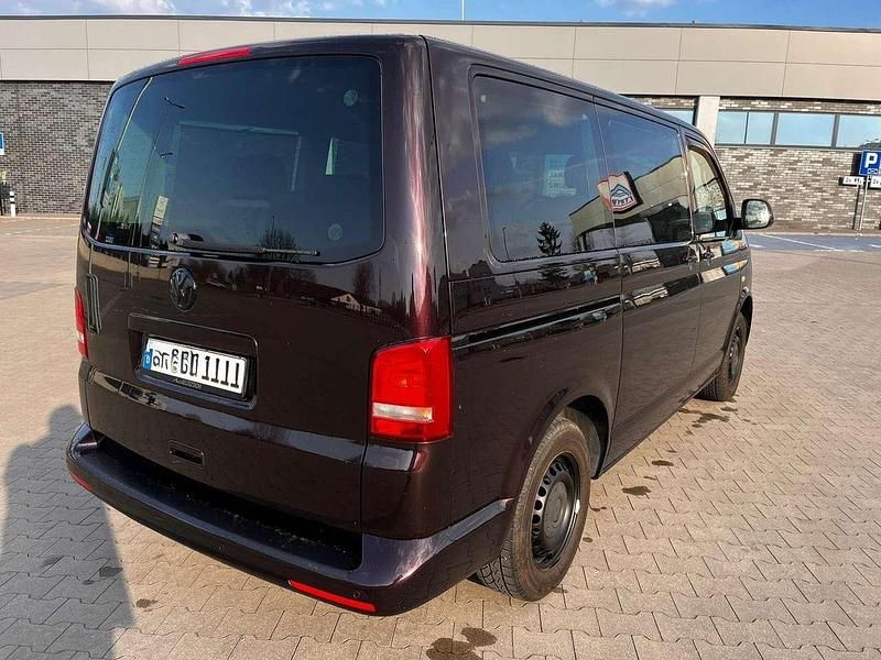 Usata VW Multivan 140 CV (102 kW) 2015 Viola Monovolume