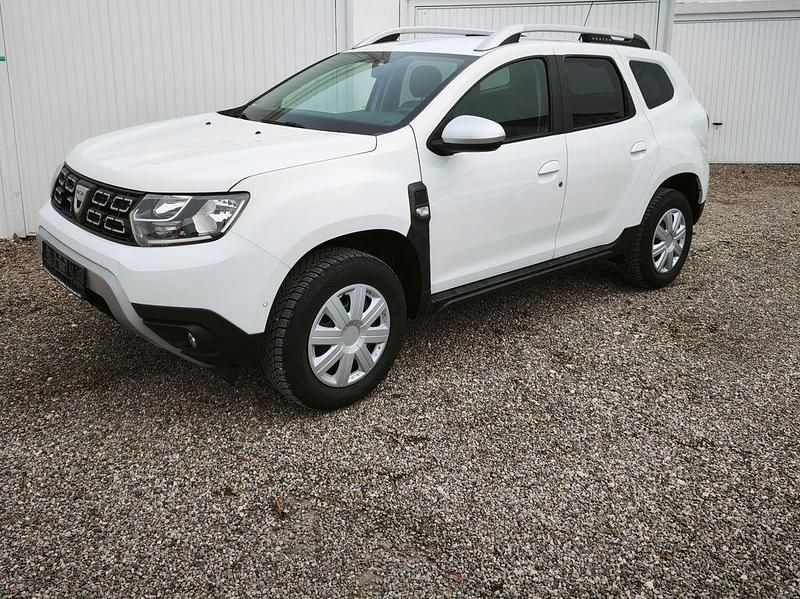 Weiß Gebraucht 2021 Dacia Duster Prestige SUV | 16.450 € (Fairer Preis) - Bild 1/4