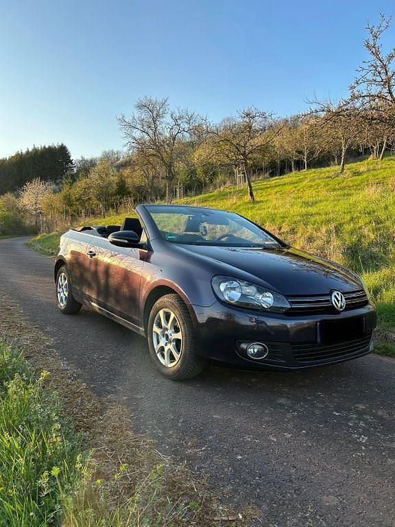 Violet Gebraucht 2011 VW Golf Cabriolet Cabrio | 5.400 € (Guter Preis) - Bild 1/4