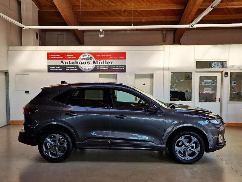 Neu Ford Kuga ST-Line 186 PS (136 kW) 2026 Grau SUV