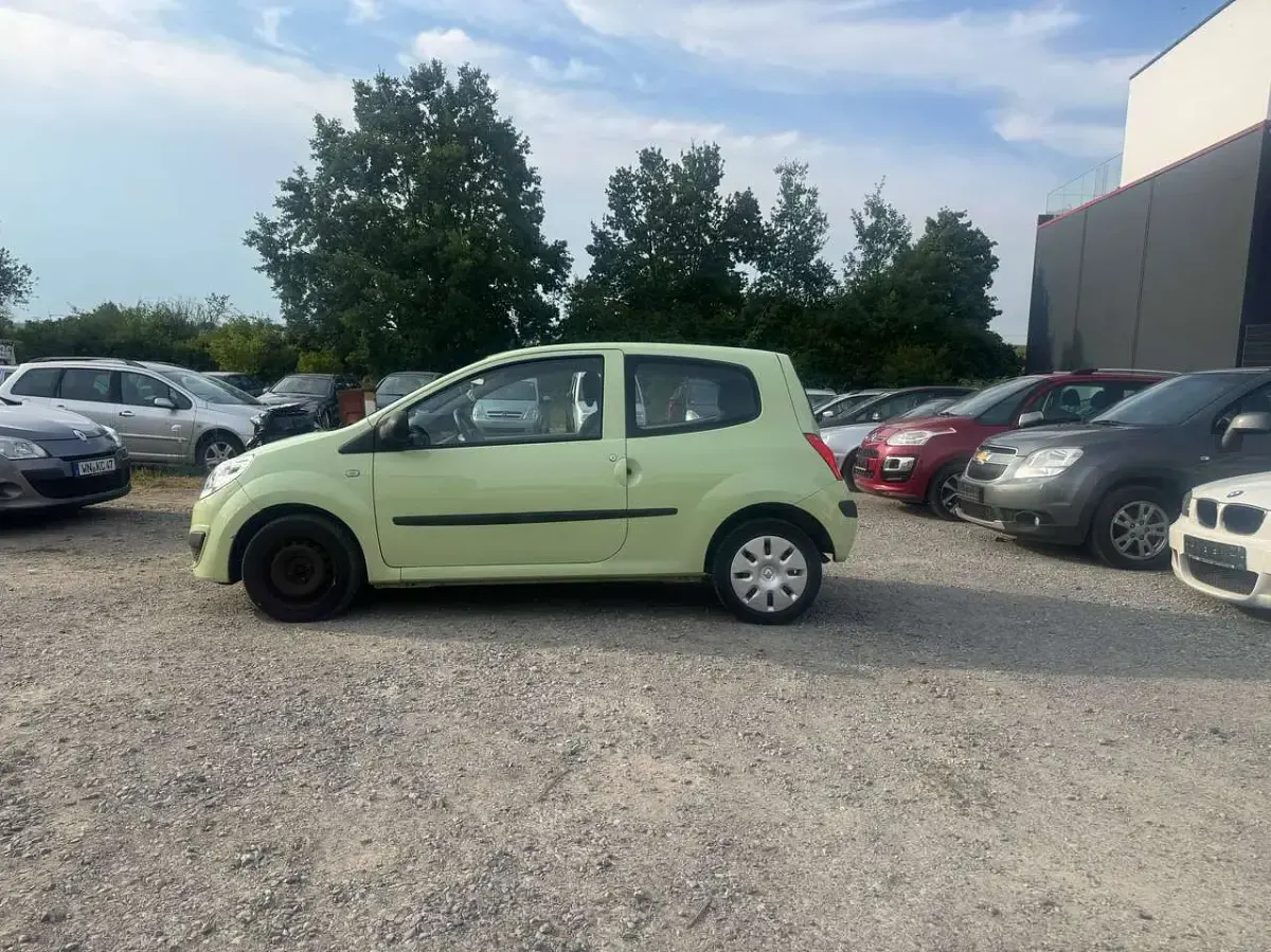 Gebraucht Renault Twingo Authentique 58 PS (42 kW) 2009 Pastellgrün Kleinwagen