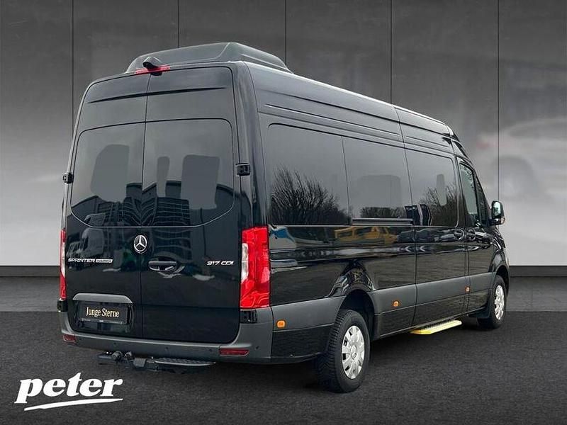 Gebraucht Mercedes Sprinter 170 PS (125 kW) 2024 Schwarz Van