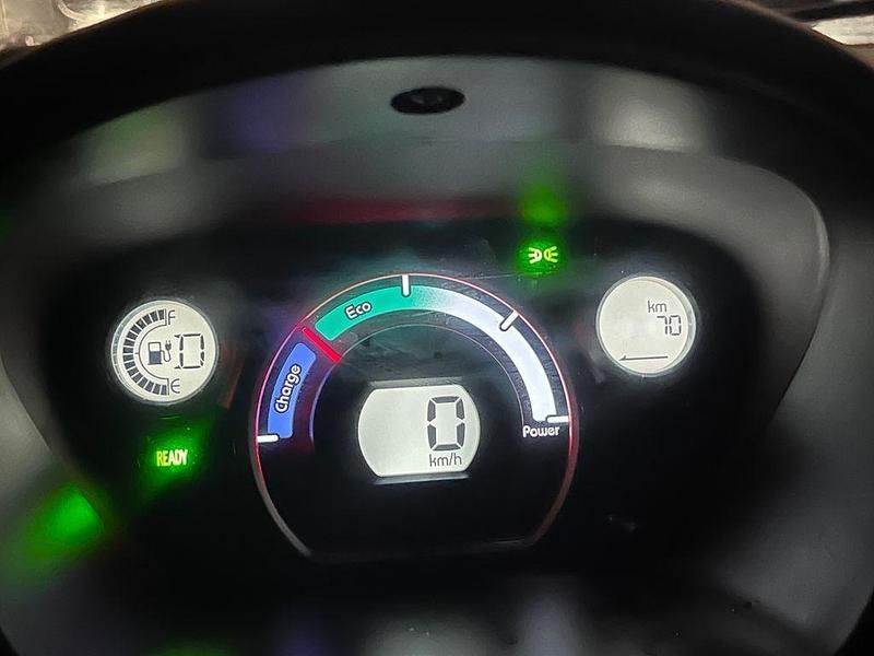 Gebraucht Peugeot iON 49 kW (67 PS) 2011 Weiß Kleinwagen