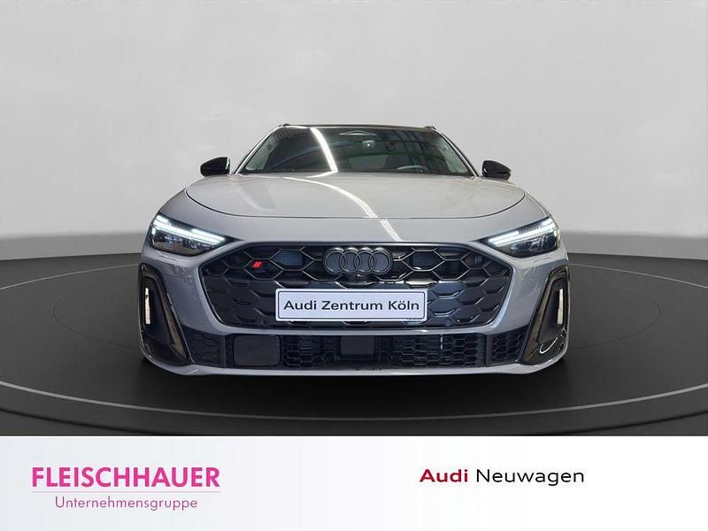 Neu Audi S5 Comfort 367 PS (269 kW) 2025 Grau Kombi
