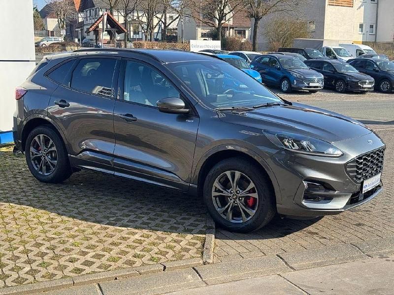 Gebraucht Ford Kuga ST-Line 224 PS (164 kW) 2022 Grau SUV