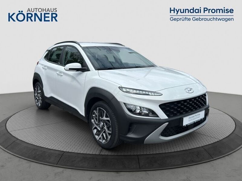 Weiss Gebraucht 2021 Hyundai Kona SUV | 20.880 € (Fairer Preis) - Bild 1/4