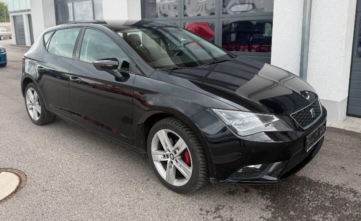 Schwarz Gebraucht 2013 Seat Leon Limousine | 5.900 € (Guter Preis) - Bild 1/4