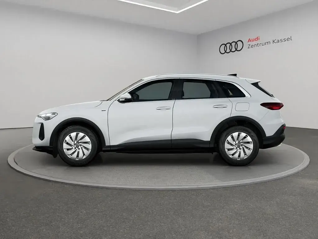 Neu Audi Q5 Performance 299 PS (219 kW) 2025 Weiß SUV