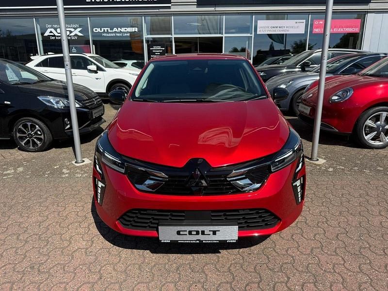 Gebraucht Mitsubishi Colt Plus 67 PS (49 kW) 2024 Rot Kleinwagen