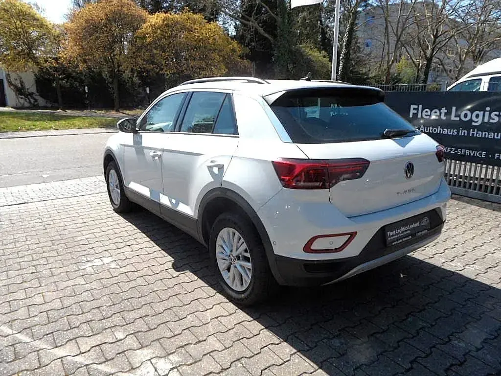 Gebraucht VW T-Roc Life 150 PS (110 kW) 2023 Pure white SUV