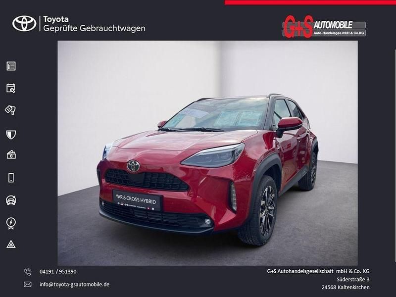 Rot Neu 2025 Toyota Yaris Cross SUV | 32.450 € (Etwas zu teuer) - Bild 1/4
