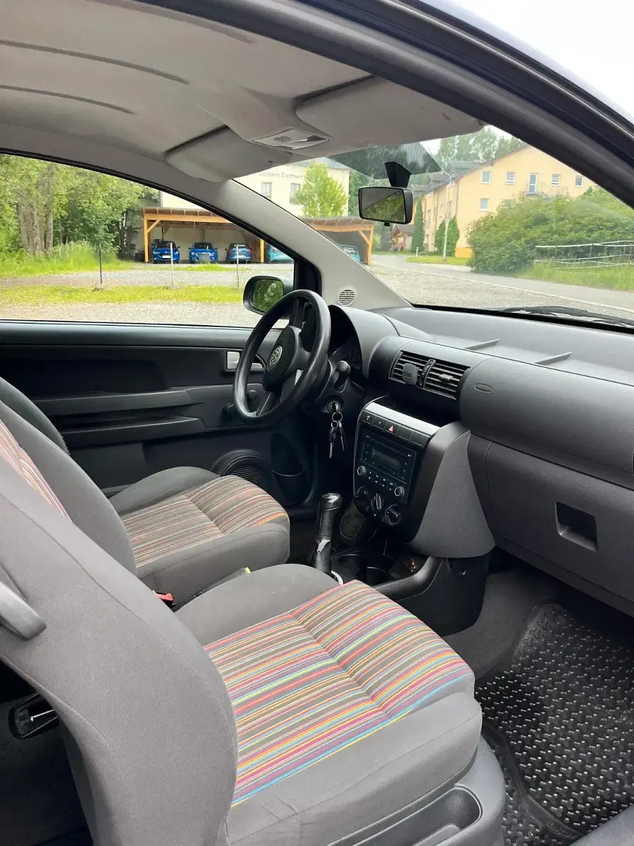 Gebraucht VW Fox 55 PS (40 kW) 2006 Blau Kleinwagen