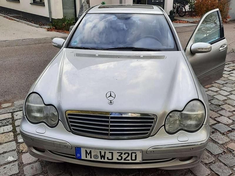 Gebraucht Mercedes 320 Elegance 260 PS (191 kW) 2000 Silber Limousine