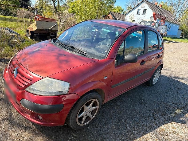 Gebraucht Citroën C3 73 PS (53 kW) 2003 Rot Kleinwagen