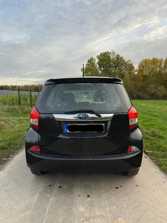 Gebraucht Subaru Trezia Active 90 PS (66 kW) 2010 Schwarz Kleinwagen
