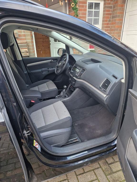 Gebraucht VW Sharan Trendline 150 PS (110 kW) 2011 Schwarz Van / Kleinbus