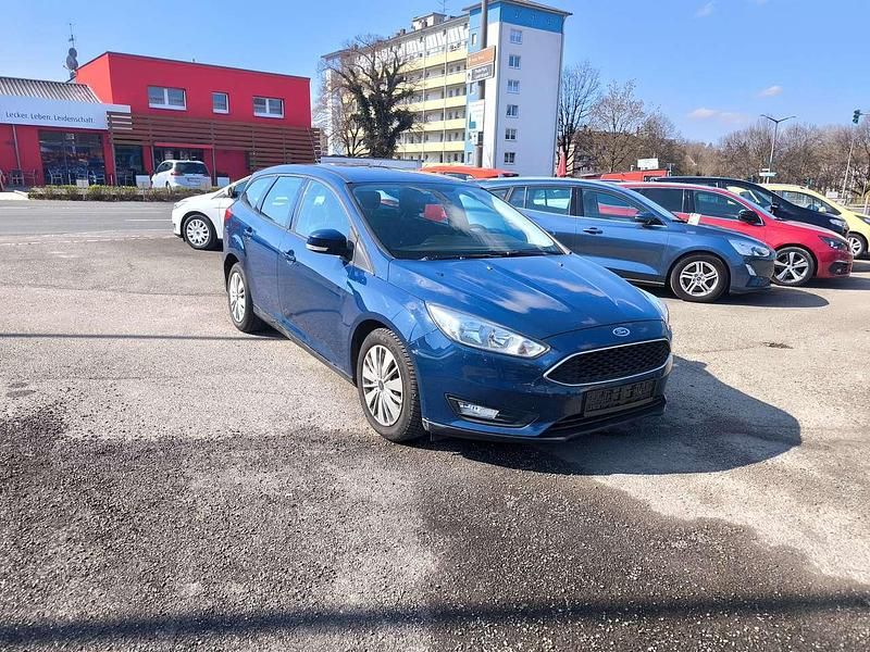 Gebraucht Ford Focus Basis 101 PS (74 kW) 2016 Blau Kombi